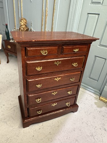 Dolls house chest - dolls, of